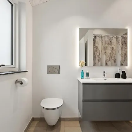 Holiday home In With Wifi Tarm