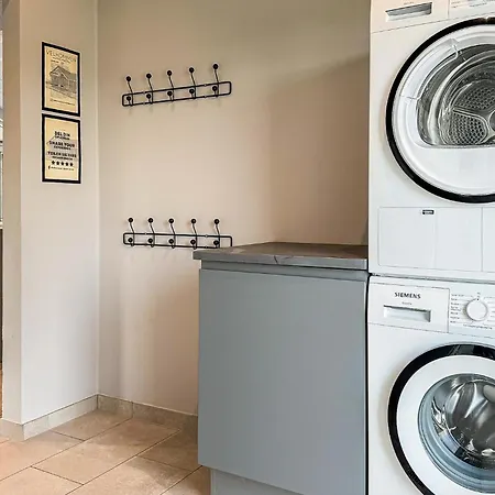 4 Bedroom Gorgeous In *