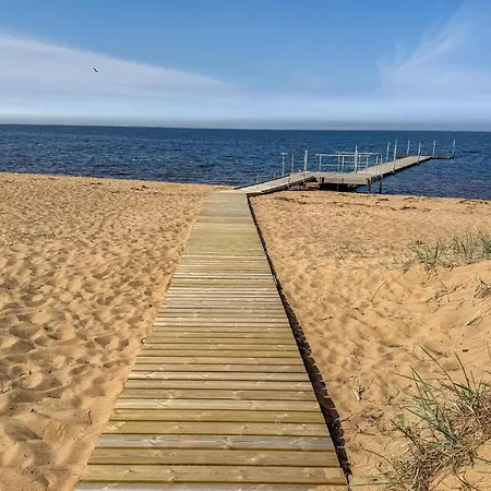 4 Bedroom Gorgeous In *